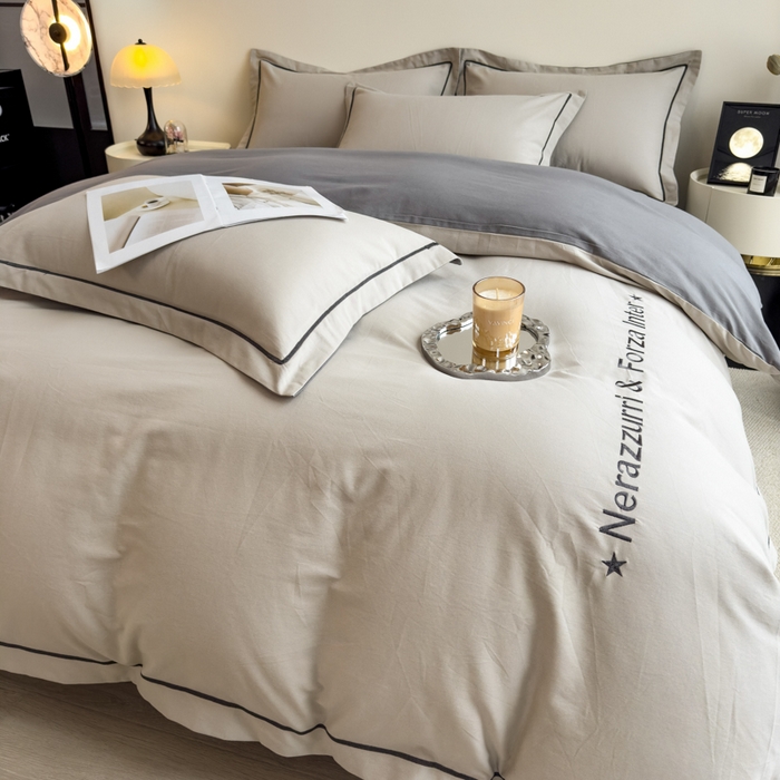 91家纺网 家纺一手货源 找家纺 印季家纺 2025新款绣花一字绣全棉纯棉加厚磨毛四件套 星空银-深灰