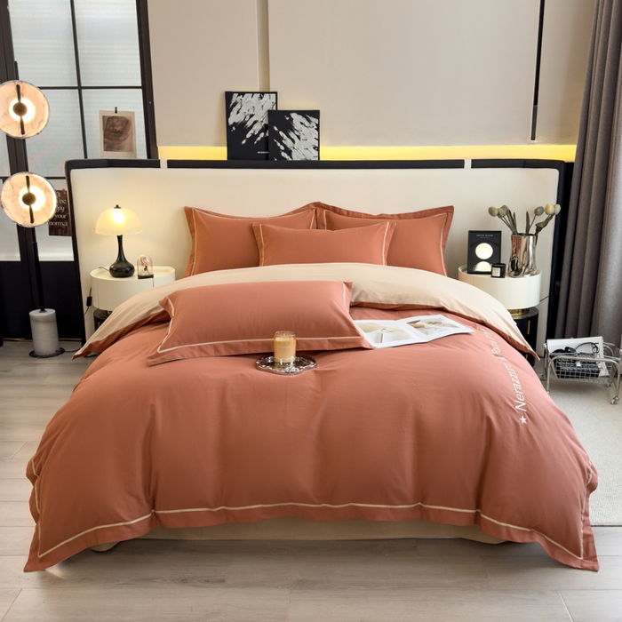 91家纺网 家纺一手货源 找家纺 印季家纺 2025新款绣花一字绣全棉纯棉加厚磨毛四件套 太妃棕-奶油驼