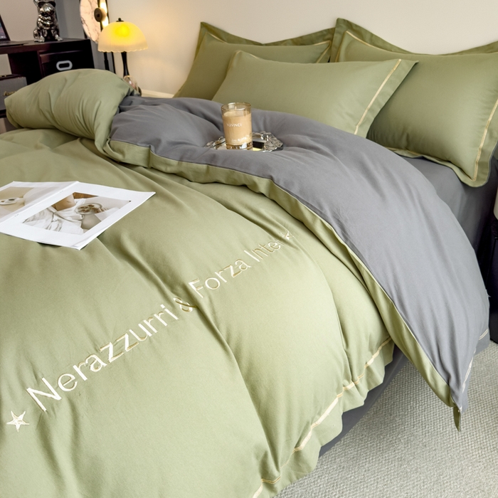 91家纺网 家纺一手货源 找家纺 印季家纺 2025新款绣花一字绣全棉纯棉加厚磨毛四件套 松柏绿-深灰