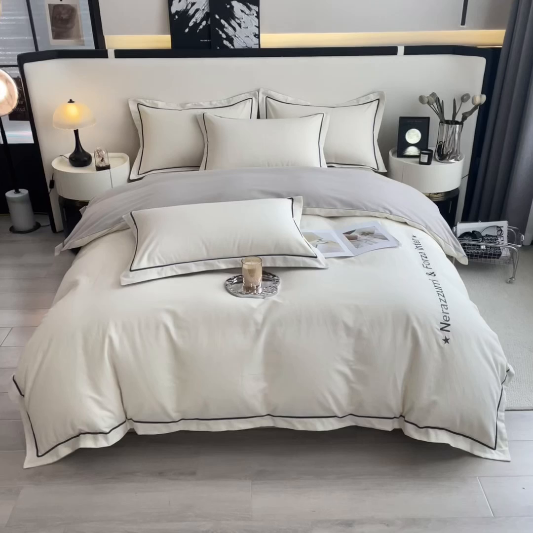 91家纺网 家纺一手货源 找家纺 印季家纺 2025新款绣花一字绣全棉纯棉加厚磨毛四件套 奶昔白-星空银