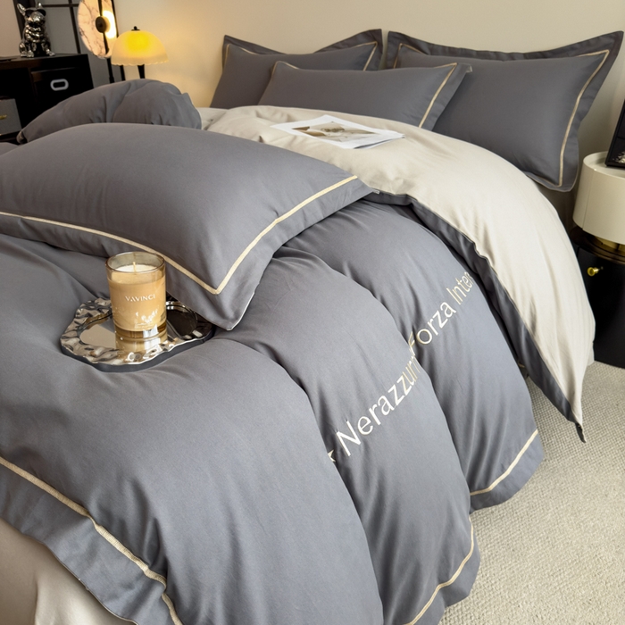 91家纺网 家纺一手货源 找家纺 印季家纺 2025新款绣花一字绣全棉纯棉加厚磨毛四件套 深灰-星空银