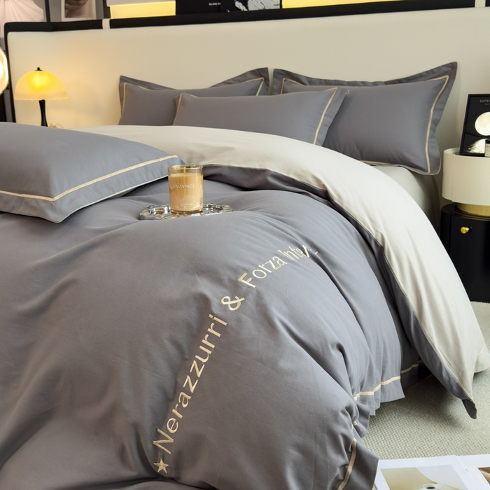 91家纺网 家纺一手货源 找家纺 印季家纺 2025新款绣花一字绣全棉纯棉加厚磨毛四件套 深灰-星空银