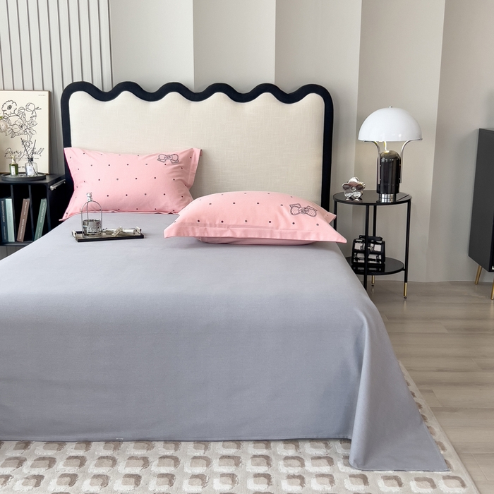 91家纺网 家纺一手货源 找家纺 印季家纺 2025新款全棉纯棉波点蝴蝶结绣花混纺磨毛四件套 优雅粉-灰