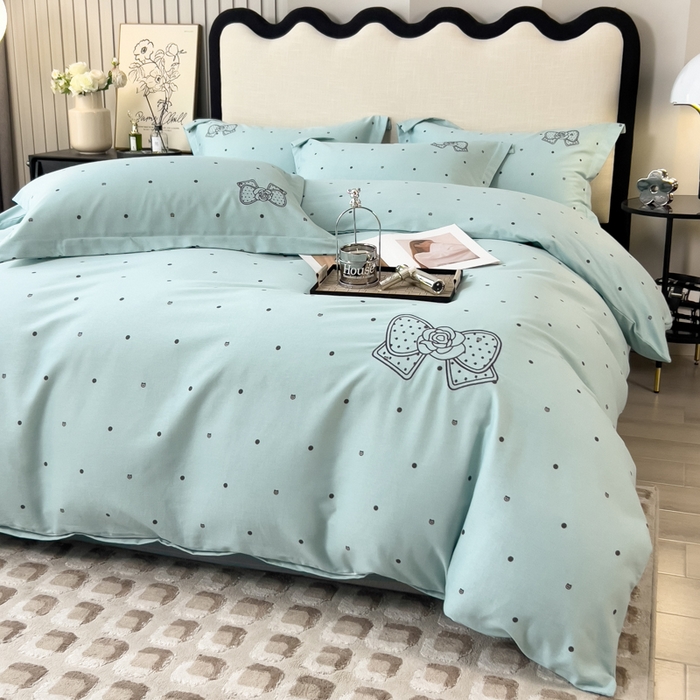 91家纺网 家纺一手货源 找家纺 印季家纺 2025新款全棉纯棉波点蝴蝶结绣花混纺磨毛四件套 星河兰-灰