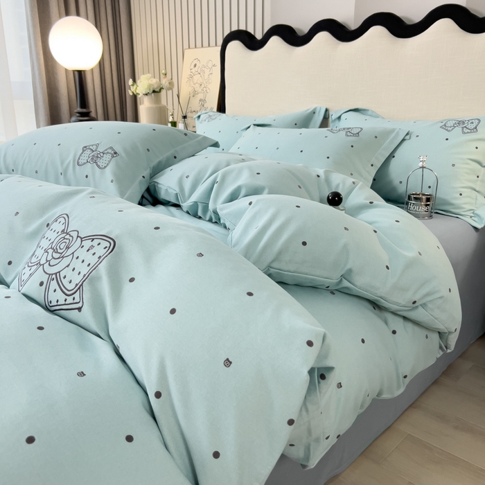 91家纺网 家纺一手货源 找家纺 印季家纺 2025新款全棉纯棉波点蝴蝶结绣花混纺磨毛四件套 星河兰-灰