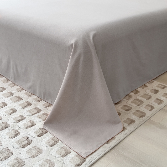 91家纺网 家纺一手货源 找家纺 印季家纺 2025新款全棉纯棉波点蝴蝶结绣花混纺磨毛四件套 香奈粉-灰