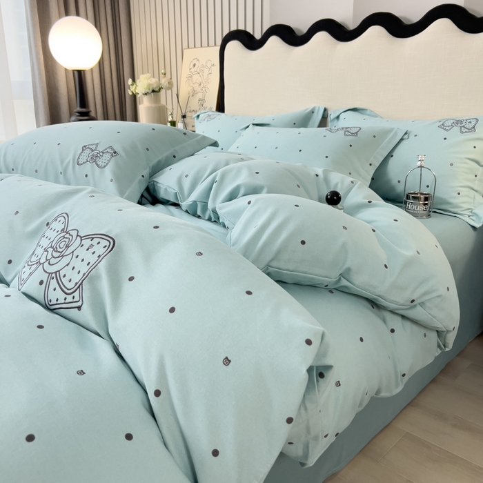 91家纺网 家纺一手货源 找家纺 印季家纺 2025新款全棉纯棉波点蝴蝶结绣花混纺磨毛四件套 星河兰