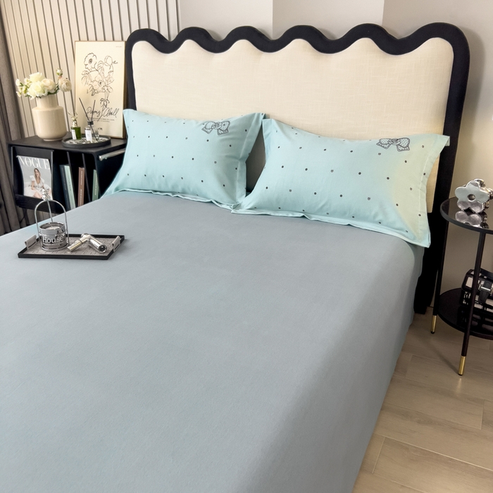 91家纺网 家纺一手货源 找家纺 印季家纺 2025新款全棉纯棉波点蝴蝶结绣花混纺磨毛四件套 星河兰-灰