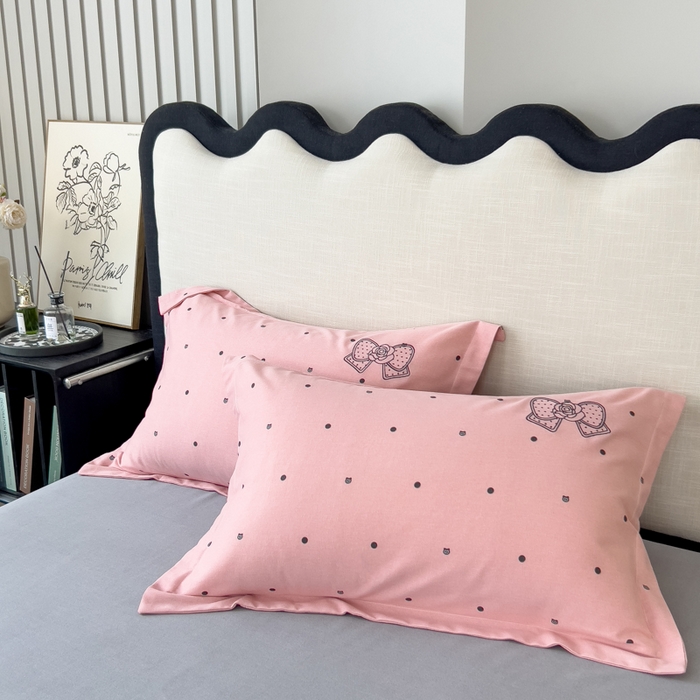 91家纺网 家纺一手货源 找家纺 印季家纺 2025新款全棉纯棉波点蝴蝶结绣花混纺磨毛四件套 优雅粉-灰