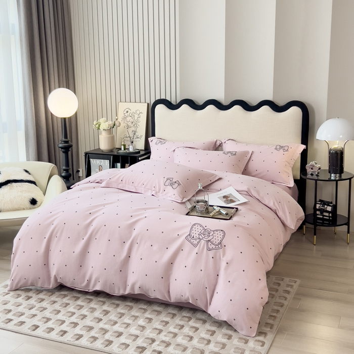 91家纺网 家纺一手货源 找家纺 印季家纺 2025新款全棉纯棉波点蝴蝶结绣花混纺磨毛四件套 木槿紫