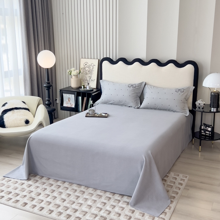 91家纺网 家纺一手货源 找家纺 印季家纺 2025新款全棉纯棉波点蝴蝶结绣花混纺磨毛四件套 薄雾灰