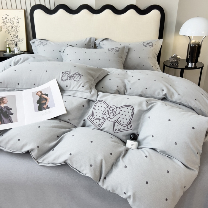 印季家纺 2025新款全棉纯棉波点蝴蝶结绣花混纺磨毛四件套 薄雾灰