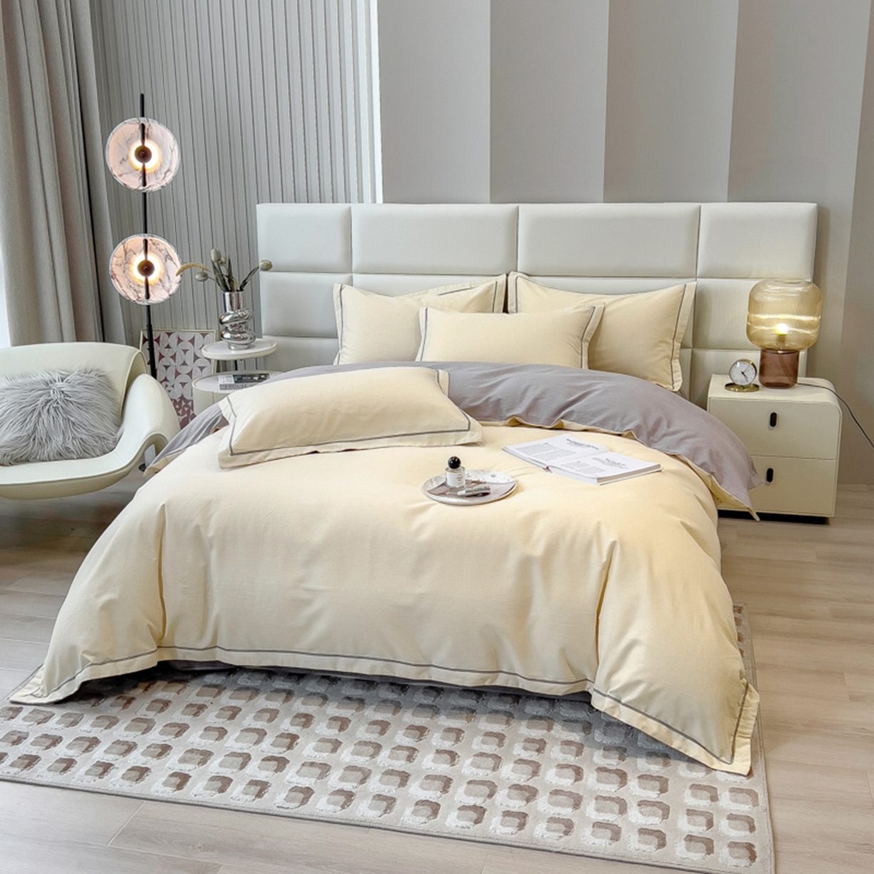 91家纺网 家纺一手货源 找家纺 印季家纺 2025新款纯色磨毛混纺一字绣四件套 奶白-浅灰