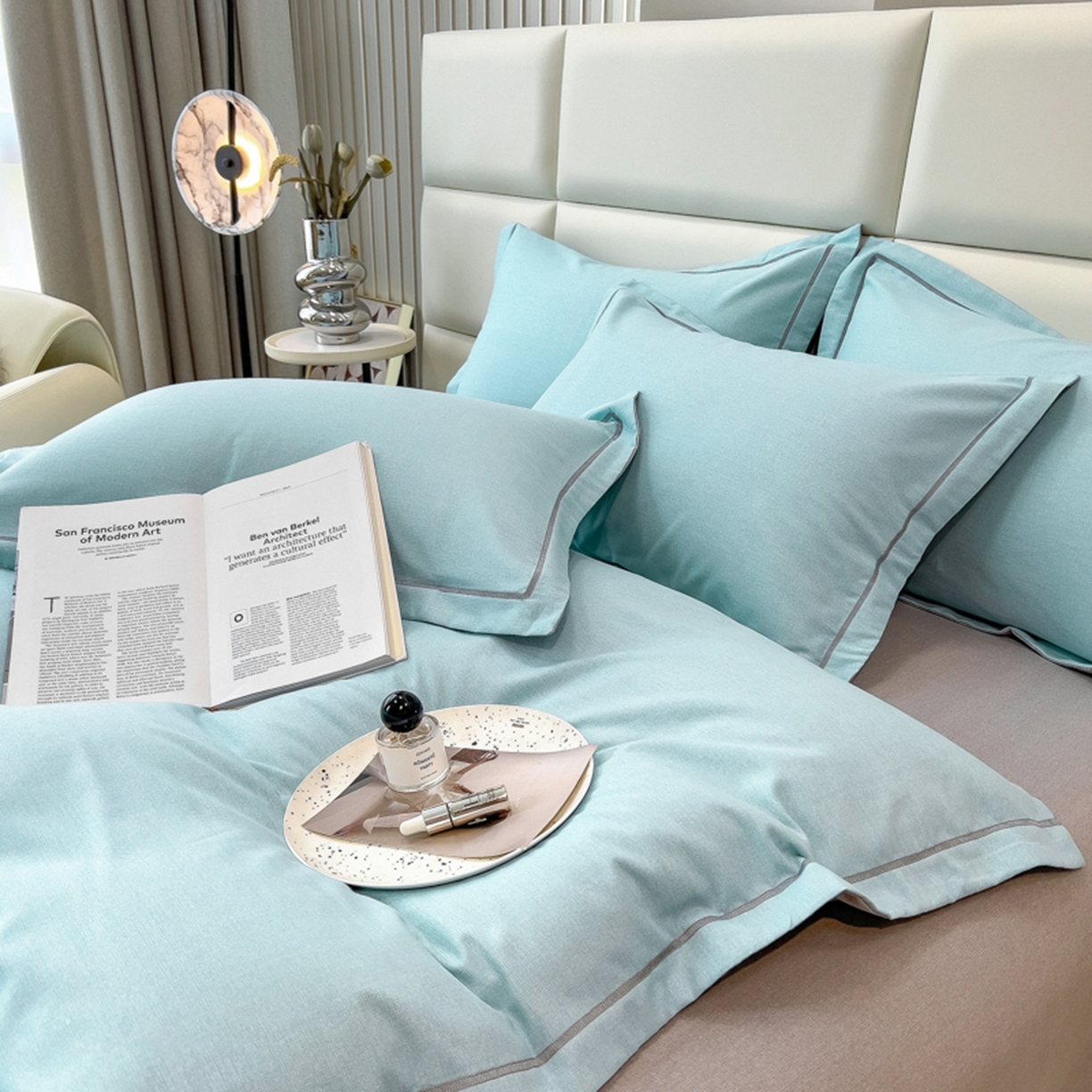 91家纺网 家纺一手货源 找家纺 印季家纺 2025新款纯色磨毛混纺一字绣四件套 天蓝-浅灰