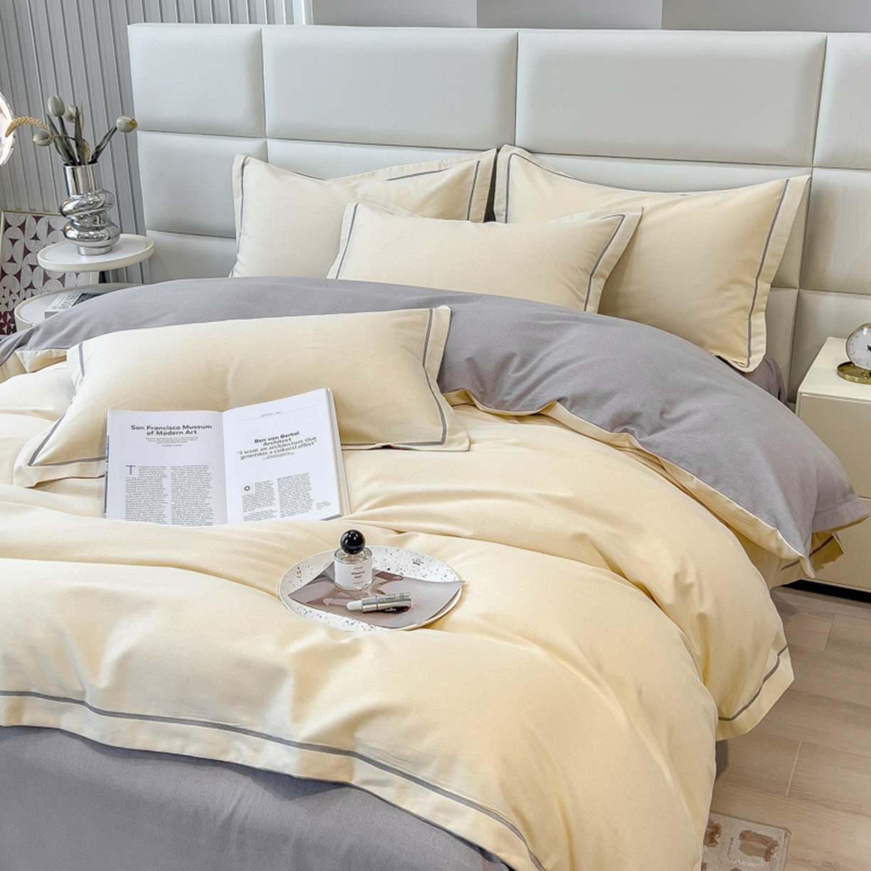 91家纺网 家纺一手货源 找家纺 印季家纺 2025新款纯色磨毛混纺一字绣四件套 奶白-浅灰