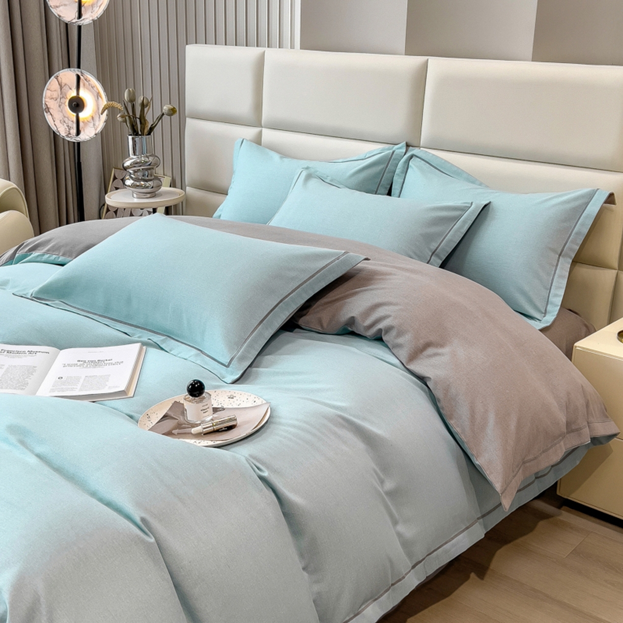 91家纺网 家纺一手货源 找家纺 印季家纺 2025新款纯色磨毛混纺一字绣四件套 天蓝-浅灰