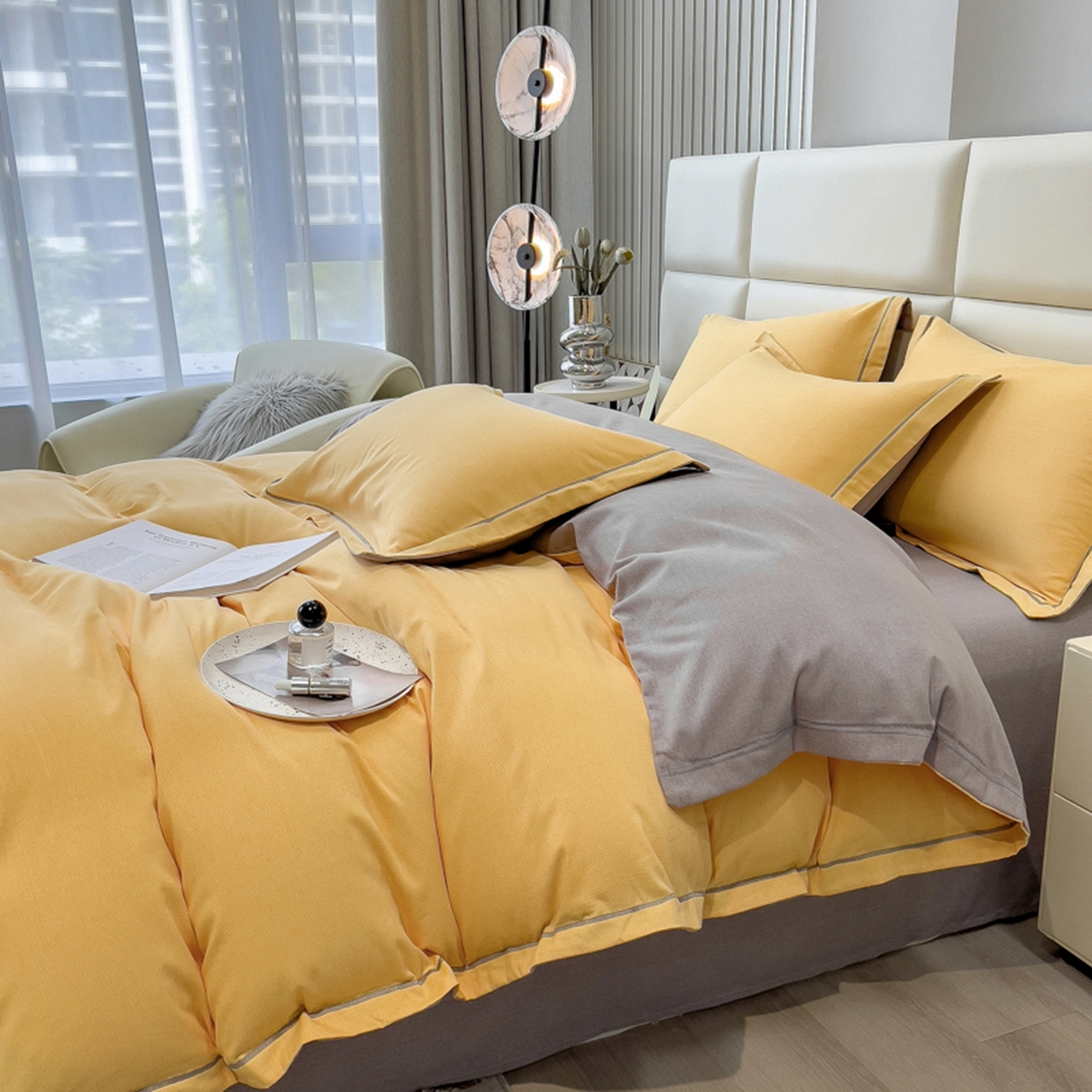 91家纺网 家纺一手货源 找家纺 印季家纺 2025新款纯色磨毛混纺一字绣四件套 亮黄-浅灰