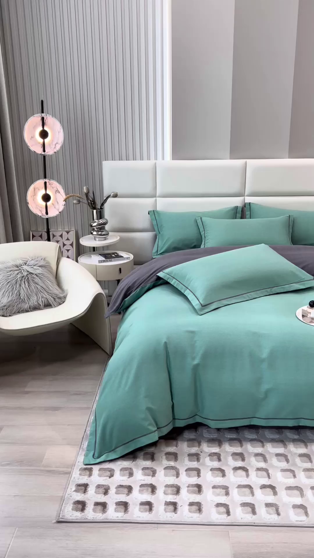 91家纺网 家纺一手货源 找家纺 印季家纺 2025新款纯色磨毛混纺一字绣四件套 水绿-深灰