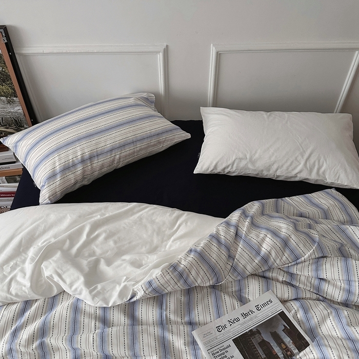 91家纺网 家纺一手货源 找家纺 柚可家居 2025新款40支色织全棉纯棉四件套 冰岛叙事（会员-5元） 冰岛叙事（枕套条纹+藏蓝）