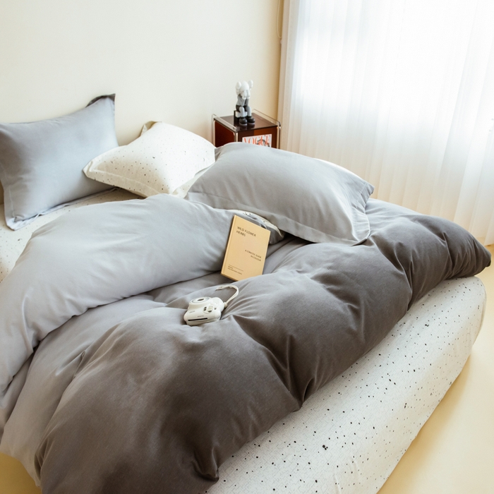 91家纺网 家纺一手货源 找家纺 印季家纺 2025新款全棉纯棉加厚渐变混纺磨毛四件套-过江寒 过江寒-灰