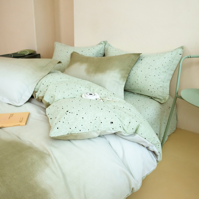 91家纺网 家纺一手货源 找家纺 印季家纺 2025新款全棉纯棉加厚渐变混纺磨毛四件套-过江寒 过江寒-深绿