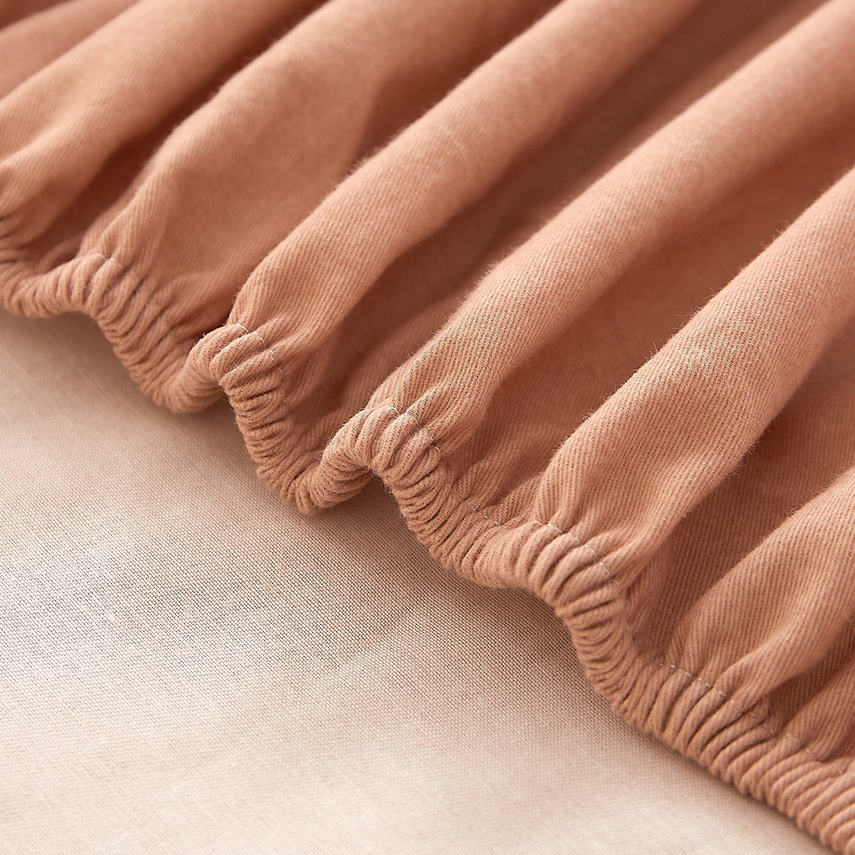 91家纺网 家纺一手货源 找家纺 DoDo 兜兜 2026新款全棉纯棉磨毛印花单床笠 床笠单件 B版松叶咖-晨花