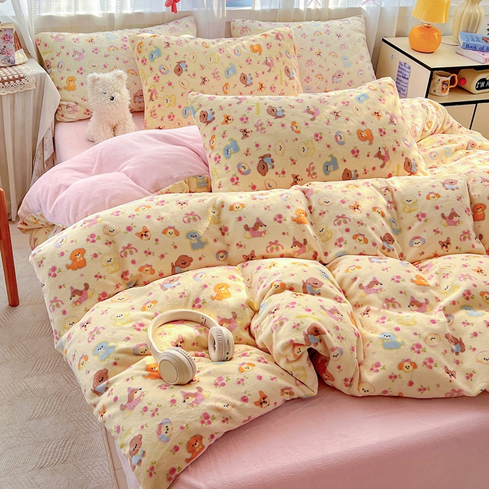 91家纺网 家纺一手货源 找家纺 水木坊 2025新款A加厚牛奶绒印花四件套-含买家秀 卖萌小狗