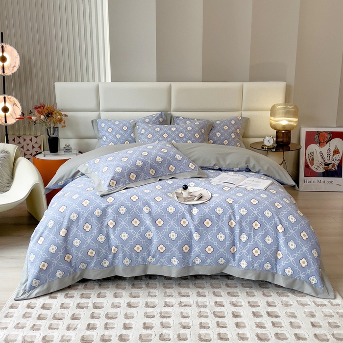 91家纺网 家纺一手货源 找家纺 印季家纺 2025新款生态全棉纯棉磨毛混纺欧式花边款四件套 卡萨（蓝）