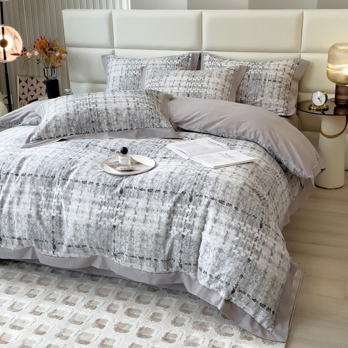 91家纺网 家纺一手货源 找家纺 印季家纺 2025新款生态全棉纯棉磨毛混纺欧式花边款四件套 茂纤（灰）