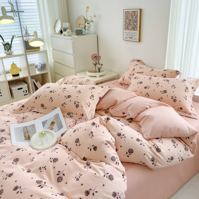 91家纺网 家纺一手货源 找家纺 印季家纺 2025新款全棉纯棉加厚小清新碎花混纺磨毛四件套 莫拉-黑