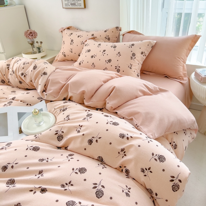 91家纺网 家纺一手货源 找家纺 印季家纺 2025新款全棉纯棉加厚小清新碎花混纺磨毛四件套 莫拉-黑