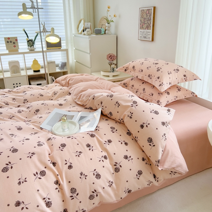 91家纺网 家纺一手货源 找家纺 印季家纺 2025新款全棉纯棉加厚小清新碎花混纺磨毛四件套 莫拉-黑