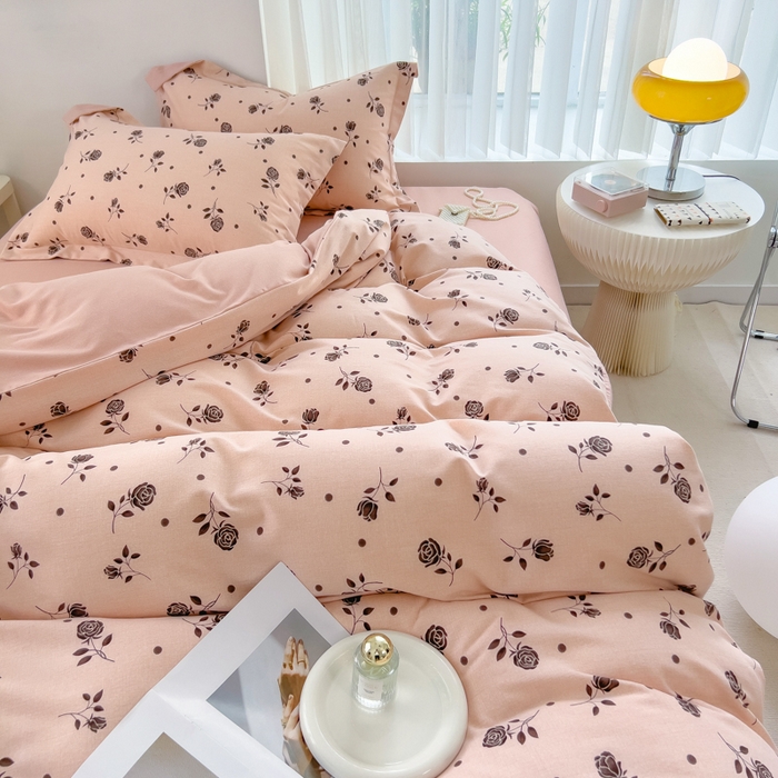 91家纺网 家纺一手货源 找家纺 印季家纺 2025新款全棉纯棉加厚小清新碎花混纺磨毛四件套 莫拉-黑