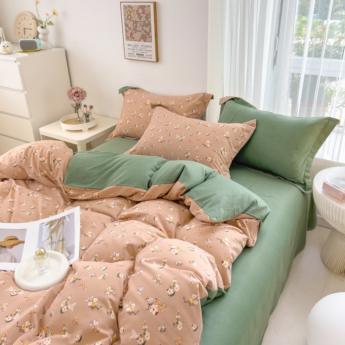 91家纺网 家纺一手货源 找家纺 印季家纺 2025新款全棉纯棉加厚小清新碎花混纺磨毛四件套 小妇人-米