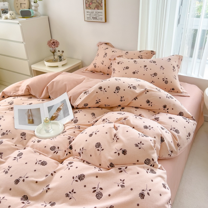 91家纺网 家纺一手货源 找家纺 印季家纺 2025新款全棉纯棉加厚小清新碎花混纺磨毛四件套 莫拉-黑