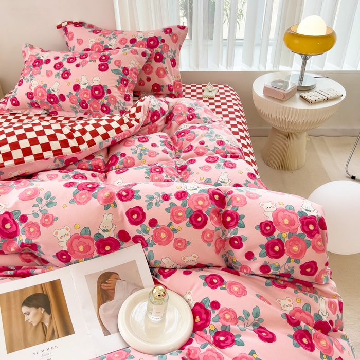 91家纺网 家纺一手货源 找家纺 印季家纺 2025新款全棉纯棉加厚小清新碎花混纺磨毛四件套 花期