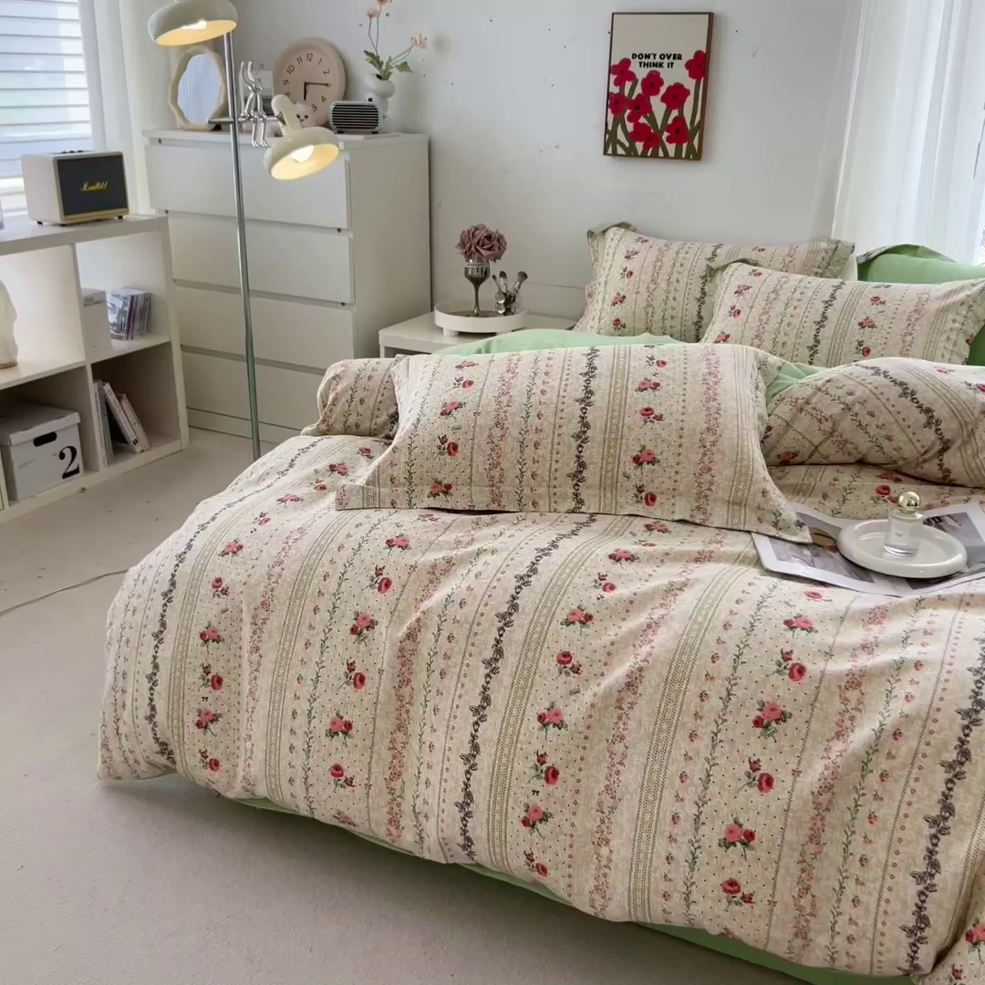 91家纺网 家纺一手货源 找家纺 印季家纺 2025新款全棉纯棉加厚小清新碎花混纺磨毛四件套 寻春