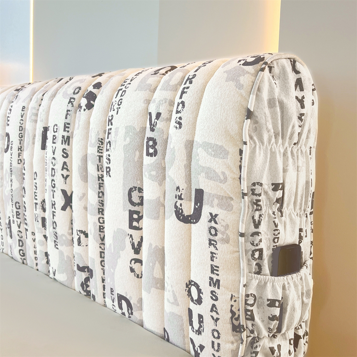 91家纺网 家纺一手货源 找家纺 情恒家纺 2025新款细麻印花加厚双面全包床头罩 辰灰