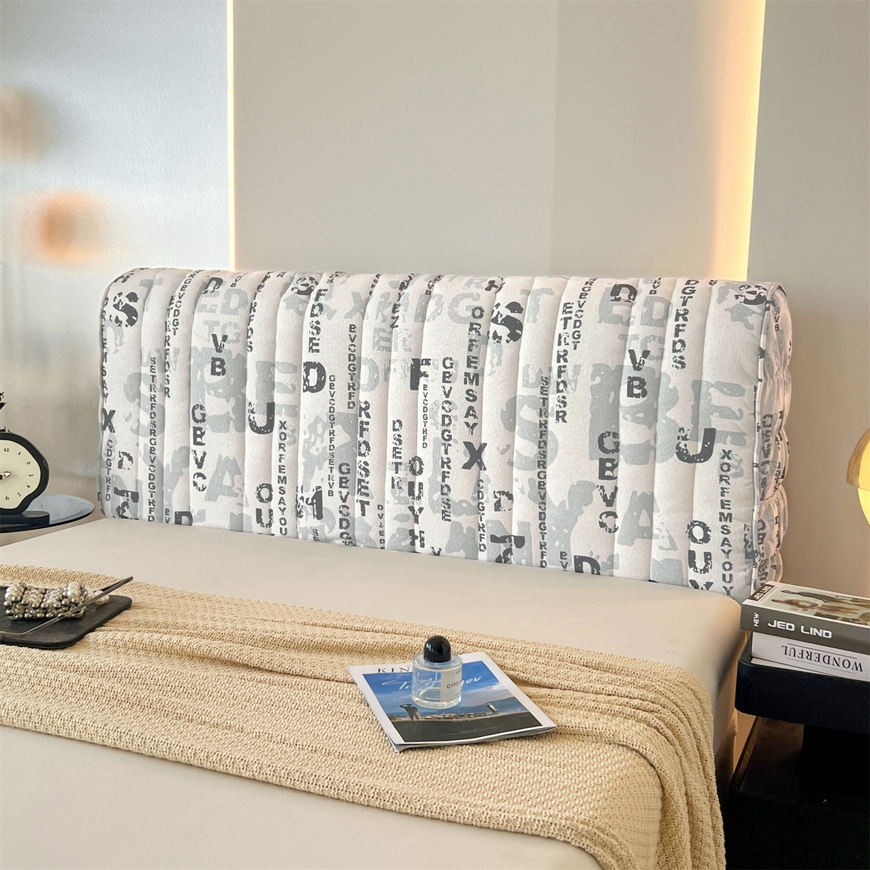 91家纺网 家纺一手货源 找家纺 情恒家纺 2025新款细麻印花加厚双面全包床头罩 辰灰