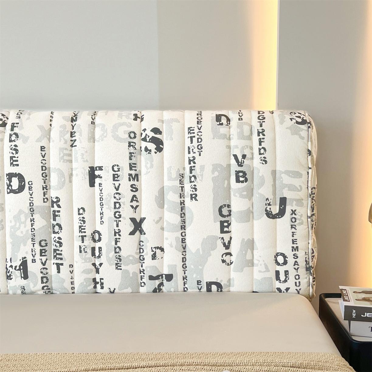 91家纺网 家纺一手货源 找家纺 情恒家纺 2025新款细麻印花加厚双面全包床头罩 辰灰