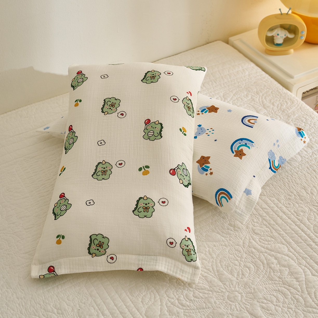 91家纺网 家纺一手货源 找家纺 乐可 2025新款全棉纯棉纱布儿童枕套单枕套 TB2小奶龙白