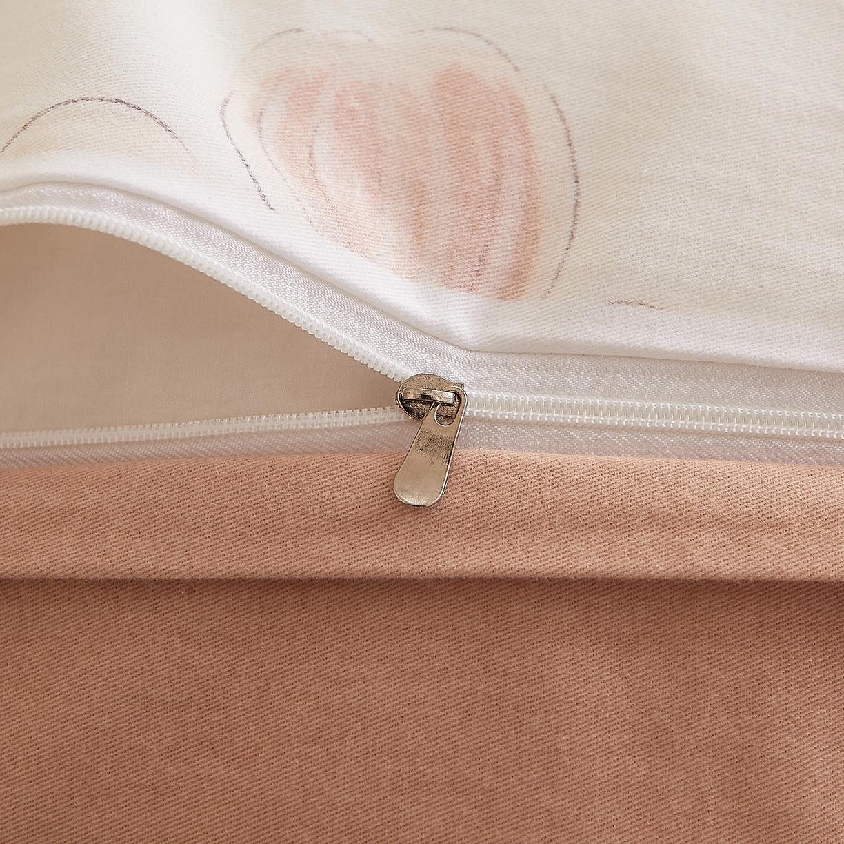 91家纺网 家纺一手货源 找家纺 DoDo 兜兜 2026新款全棉纯棉磨毛印花单枕套 枕套单件 晨花