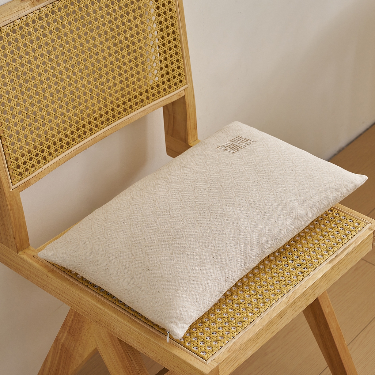 91家纺网 家纺一手货源 找家纺 （总）乐可 2025新款棉麻璞原抱枕靠垫枕头枕芯