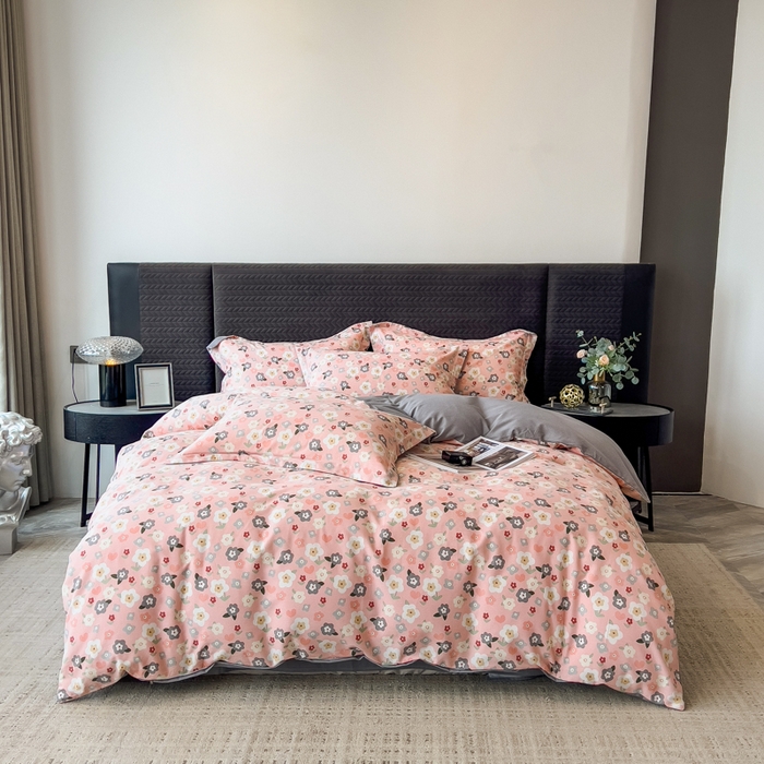 91家纺网 家纺一手货源 找家纺 印季家纺 2025新款全棉纯棉生态印花加厚混纺磨毛四件套 诺拉（粉）