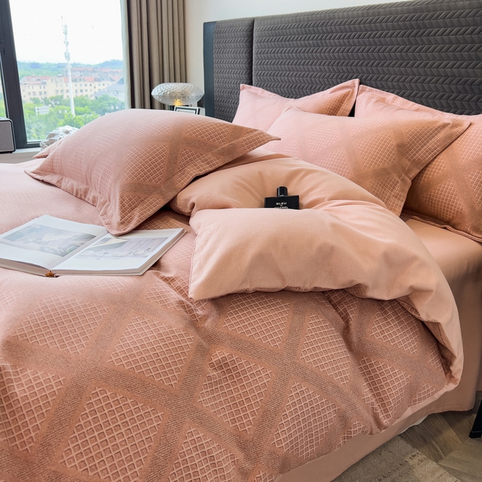 91家纺网 家纺一手货源 找家纺 印季家纺 2025新款全棉纯棉生态印花加厚混纺磨毛四件套 轻奢生活-粉