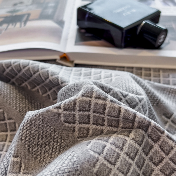 91家纺网 家纺一手货源 找家纺 印季家纺 2025新款全棉纯棉生态印花加厚混纺磨毛四件套 轻奢生活-灰