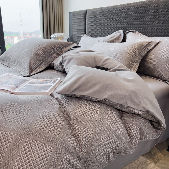 91家纺网 家纺一手货源 找家纺 印季家纺 2025新款全棉纯棉生态印花加厚混纺磨毛四件套 轻奢生活-灰