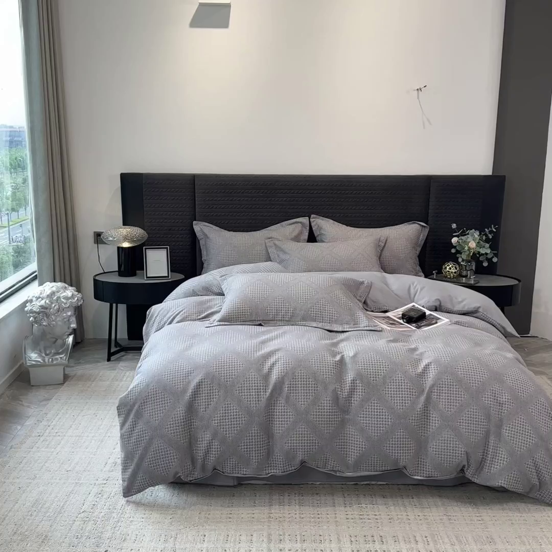 91家纺网 家纺一手货源 找家纺 印季家纺 2025新款全棉纯棉生态印花加厚混纺磨毛四件套 轻奢生活-灰