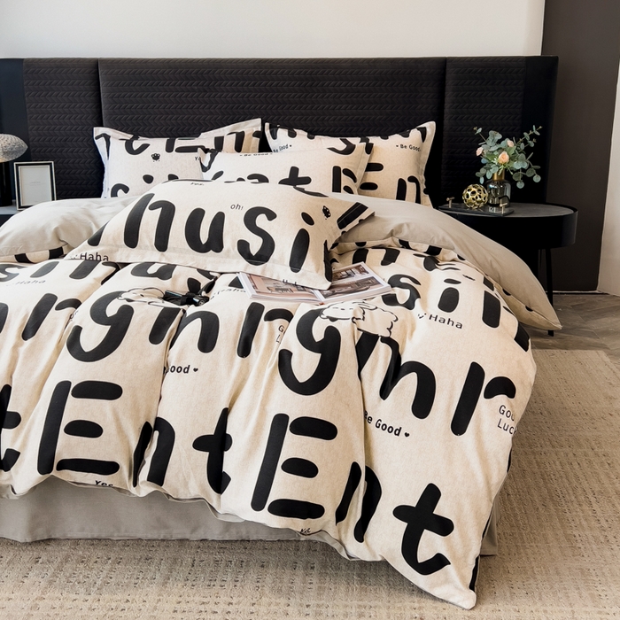 91家纺网 家纺一手货源 找家纺 印季家纺 2025新款全棉纯棉生态印花加厚混纺磨毛四件套 趣味字母-黑