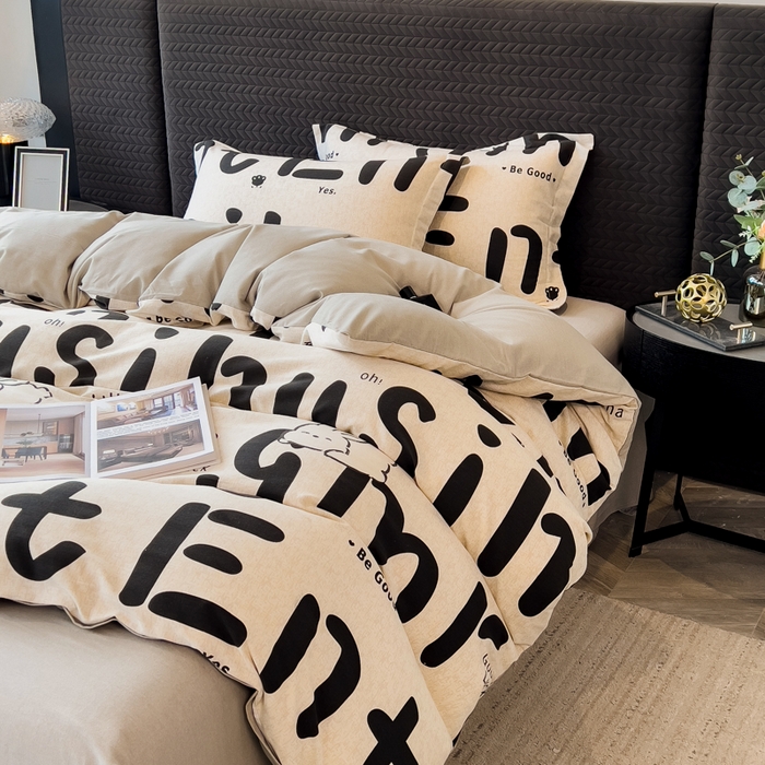 91家纺网 家纺一手货源 找家纺 印季家纺 2025新款全棉纯棉生态印花加厚混纺磨毛四件套 趣味字母-黑